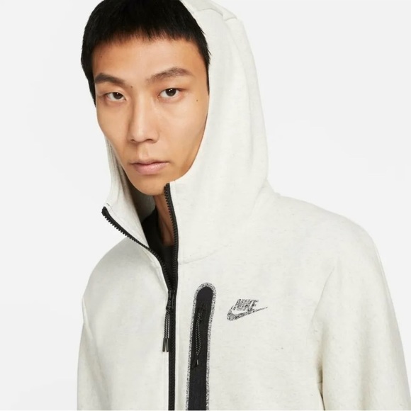 Nike Tech Men Fleece Full-zip Hoodie White Heather DD4688-100 - Picture 2 of 10